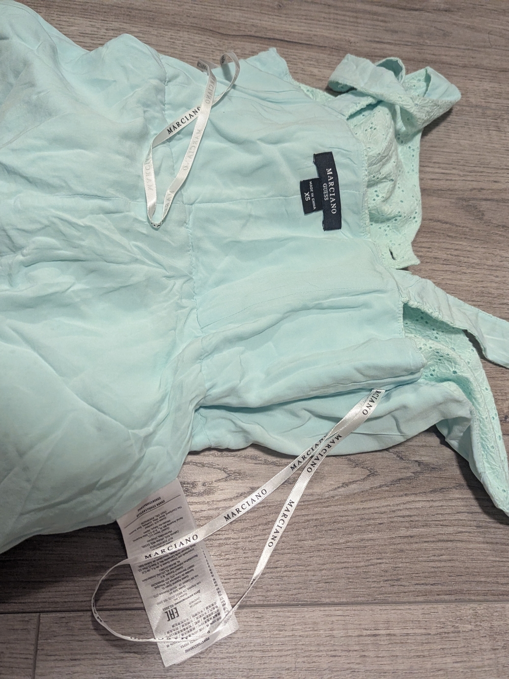 Marciano Mint green eyelet peplum top with belt - Picture 6 of 8